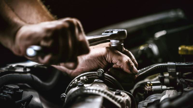 Atelier de réparation auto spécialisé dans le remplacement d'embrayage à Mérignac